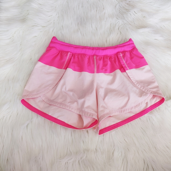 Lululemon Run: Breeze By Short

Pinkelicious - Picture 10 of 10